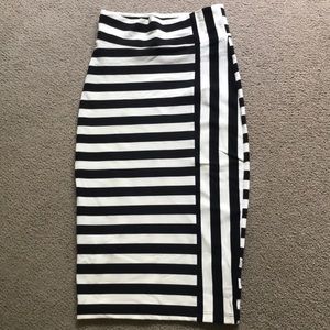 Bebe midi skirt